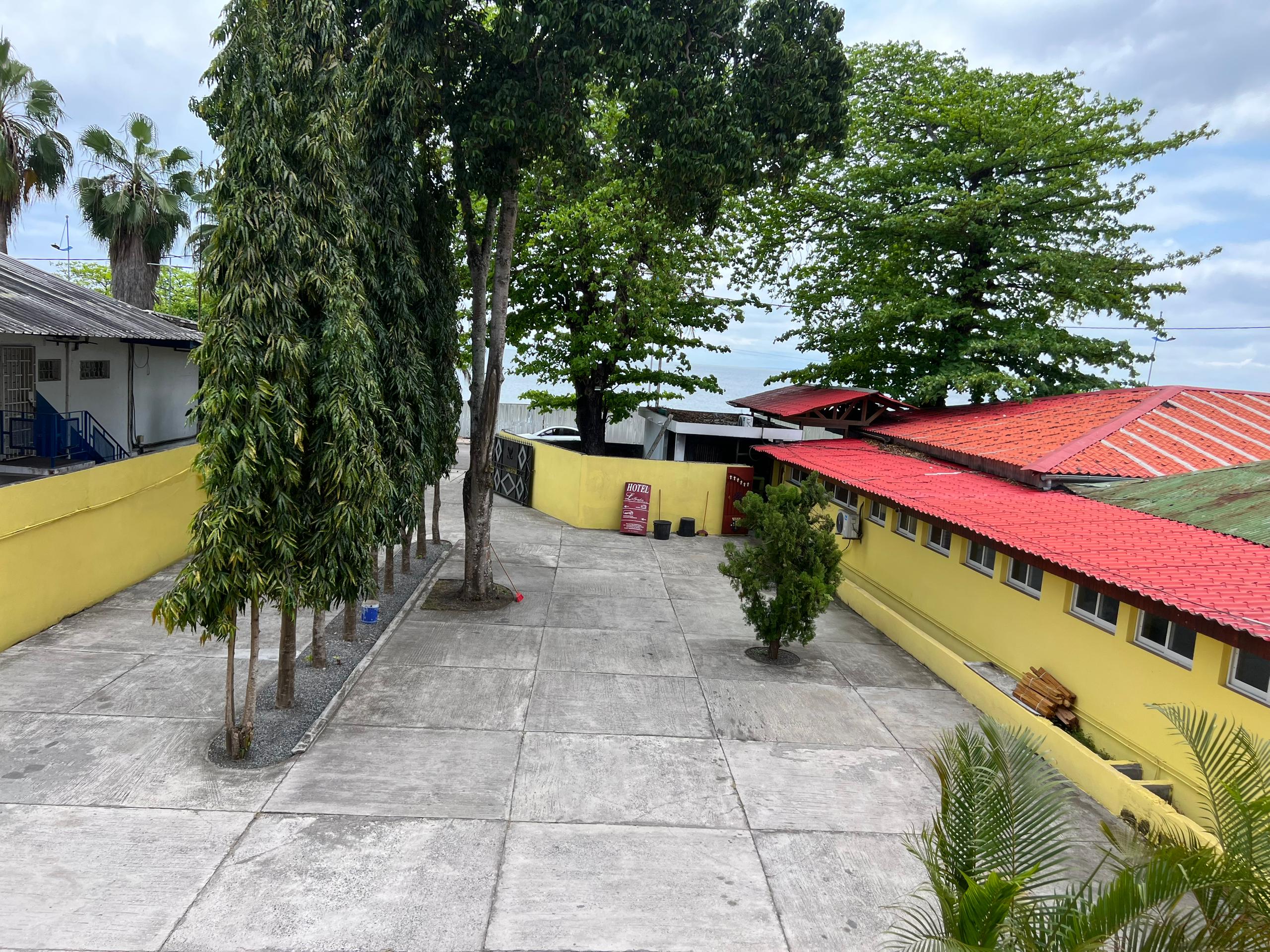 Espace détente et restaurant du Geadro Hotel